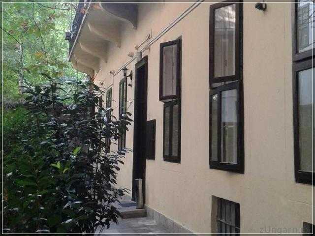 Amber Gardenview Studios