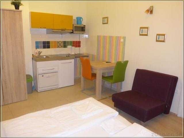 Amber Gardenview Studios