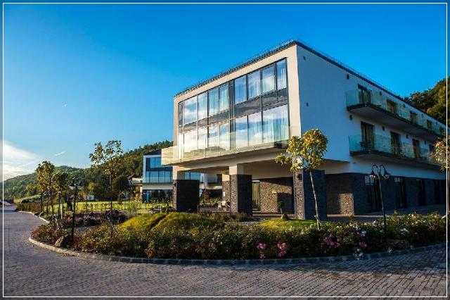 Castellum Hotel Holloko