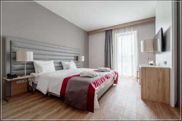 Akeah Verdi Budapest