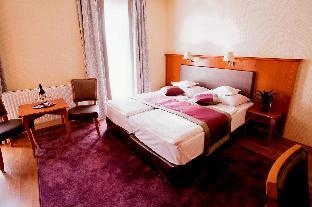 Pannonia Hotel