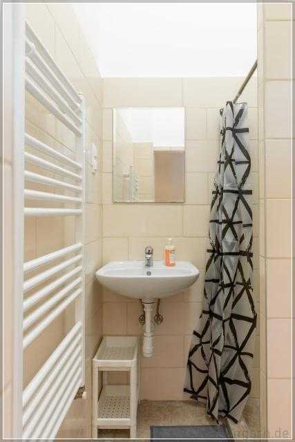 Nepszinhaz 16 Tiny Studios