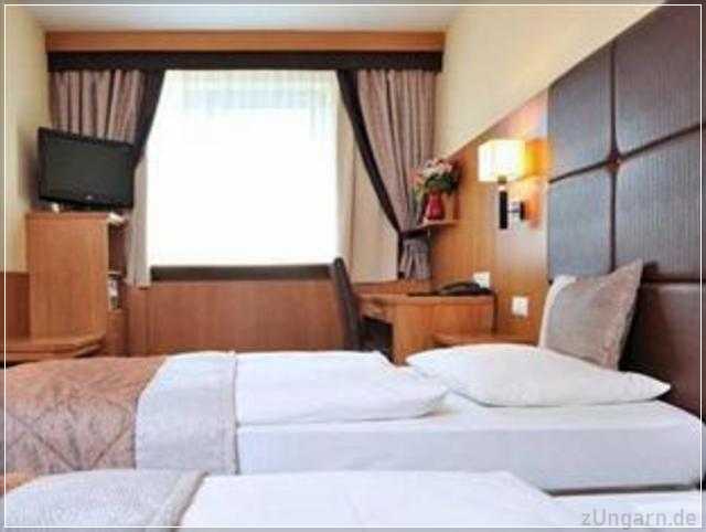 Carlton Hotel Buda Castle