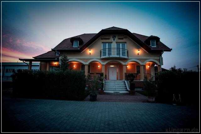 Airport Almaskert Panzio